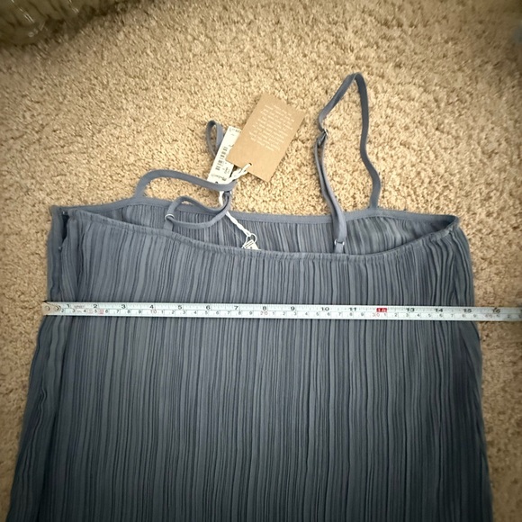 Madewell The Goldie Dress in Plisse - Picture 8 of 9